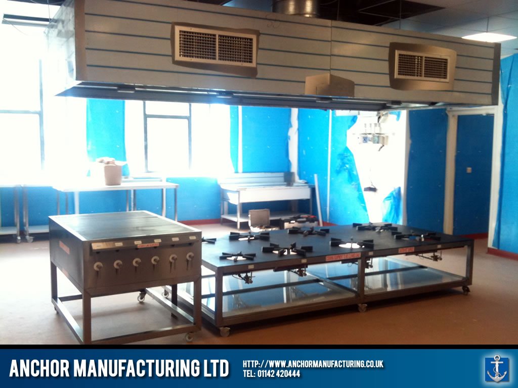 Bespoke kitchen oven and extraction system